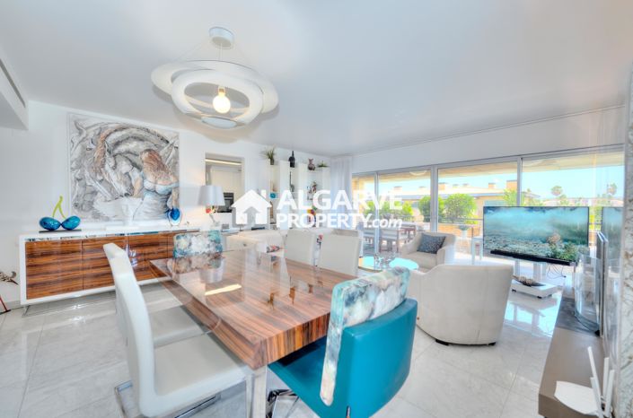 Image No.10-3 Bed Apartment for sale