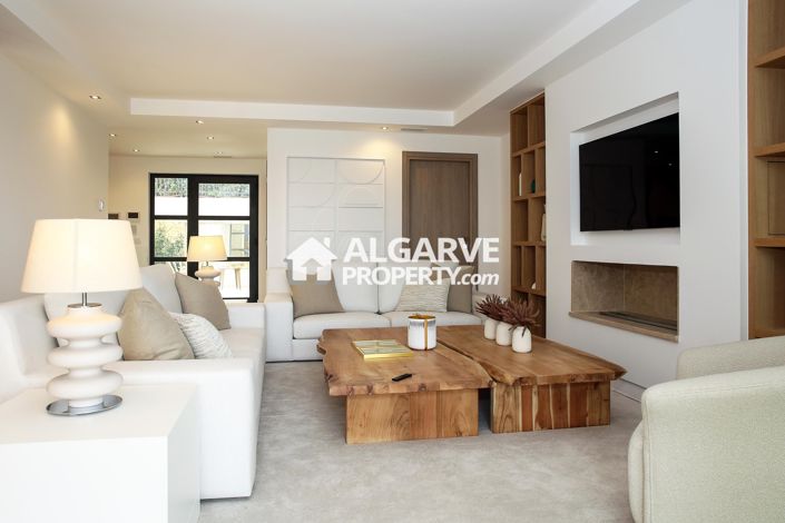 Image No.6-5 Bed Villa for sale