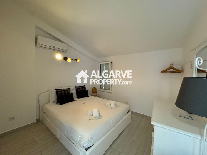 Image No.12-3 Bed Townhouse for sale