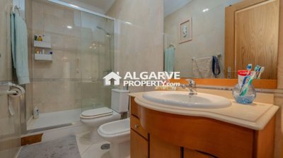 3-12205-78d1f4f8b6655591b02d22fabb36a692d73cc