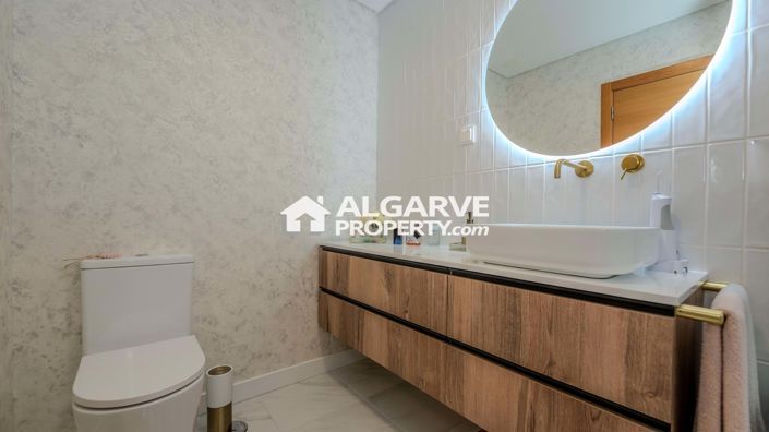 Image No.17-2 Bed Apartment for sale