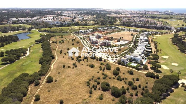 Image No.14-3 Bed Apartment for sale