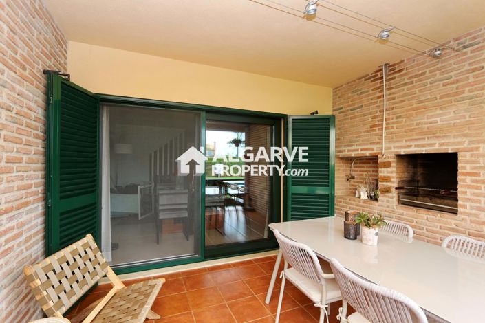 Image No.12-Jumelé de 4 chambres à vendre à Vilamoura