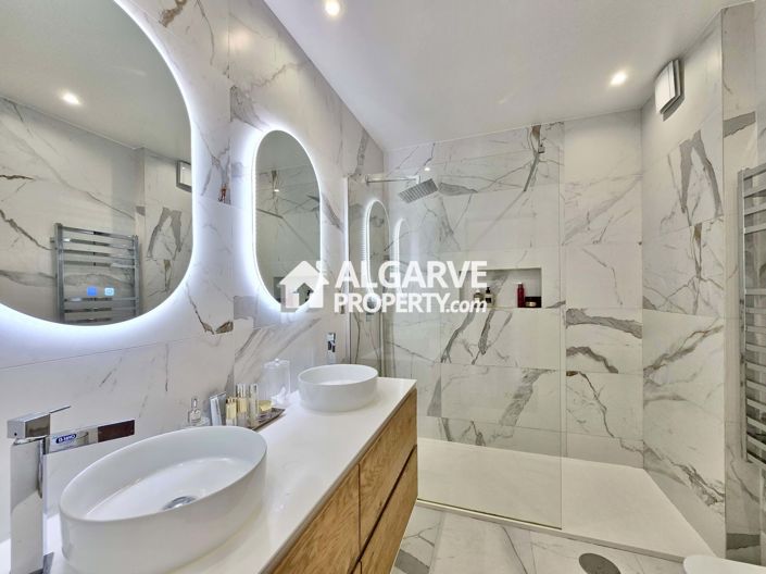 Image No.28-Jumelé de 4 chambres à vendre à Vilamoura