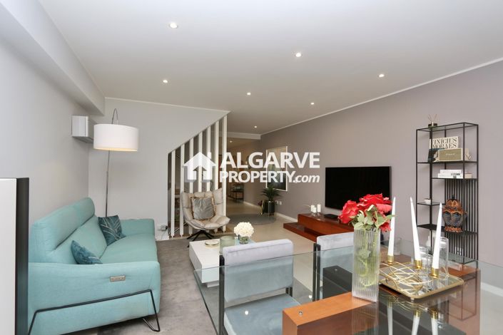 Image No.3-Jumelé de 4 chambres à vendre à Vilamoura