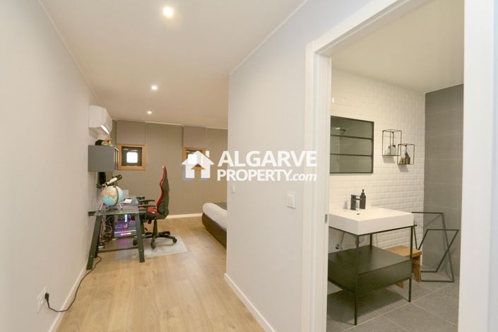 Image No.39-Jumelé de 4 chambres à vendre à Vilamoura