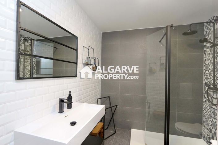 Image No.40-Jumelé de 4 chambres à vendre à Vilamoura