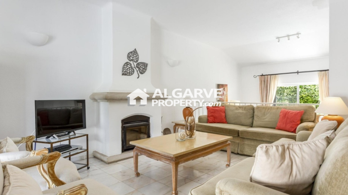 Image No.10-3 Bed Semi-Detached for sale