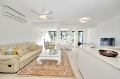 3-12236-78d1f4f8b6655591b02d22fabb36a692d73cc