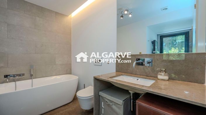 Image No.20-Villa de 4 chambres à vendre à Almancil