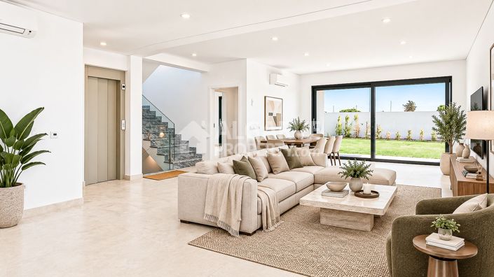 Image No.3-4 Bed Villa for sale