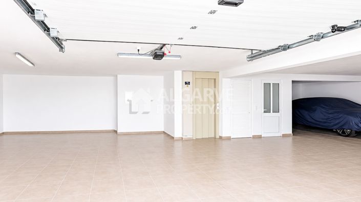 Image No.38-4 Bed Villa for sale