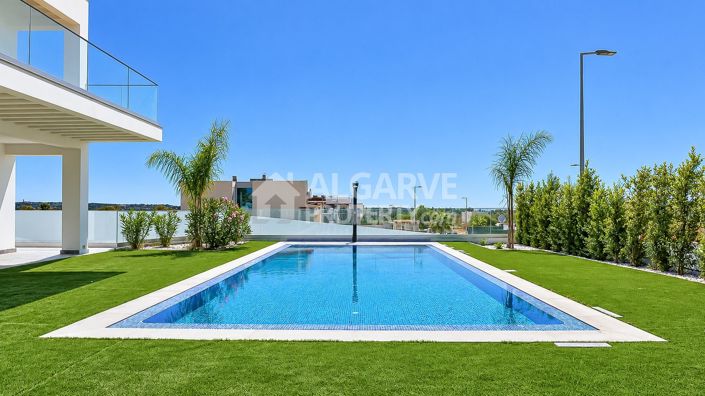 Image No.9-4 Bed Villa for sale