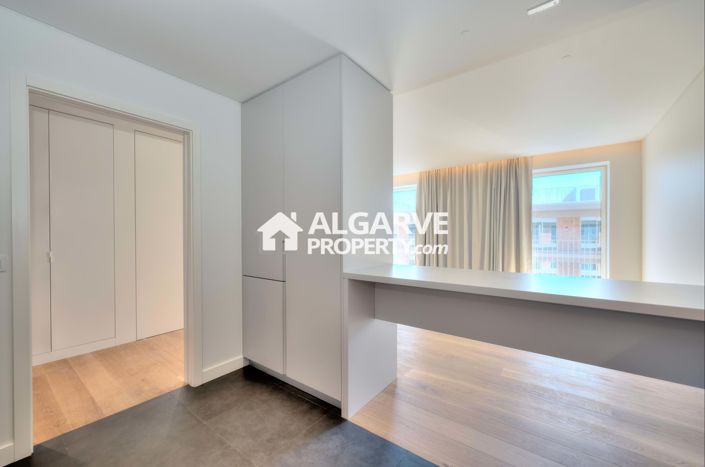 Image No.21-2 Bed Apartment for sale