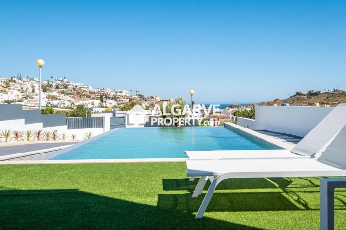 Image No.10-4 Bed Semi-Detached for sale