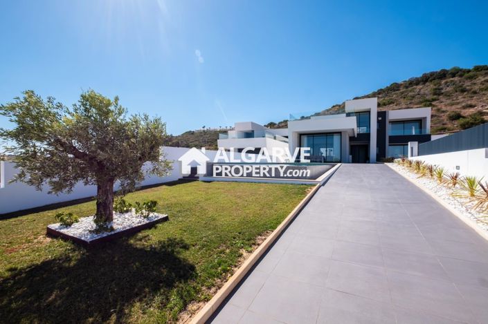 Image No.11-4 Bed Semi-Detached for sale