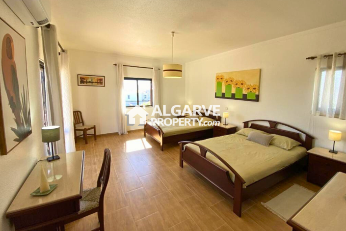 Image No.25-5 Bed Villa for sale