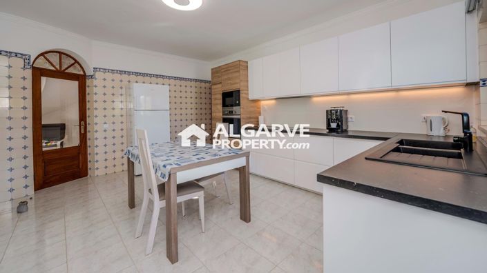 Image No.4-Villa de 6 chambres à vendre à Gale