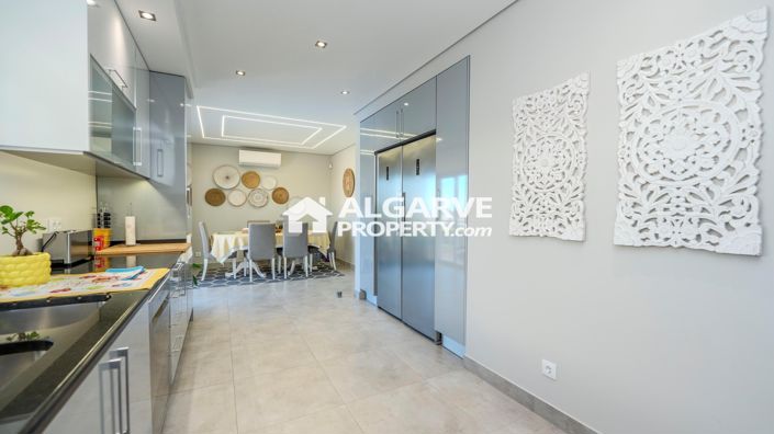 Image No.17-3 Bed Villa for sale