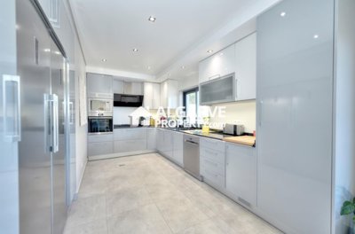 3-12211-78d1f4f8b6655591b02d22fabb36a692d73cc