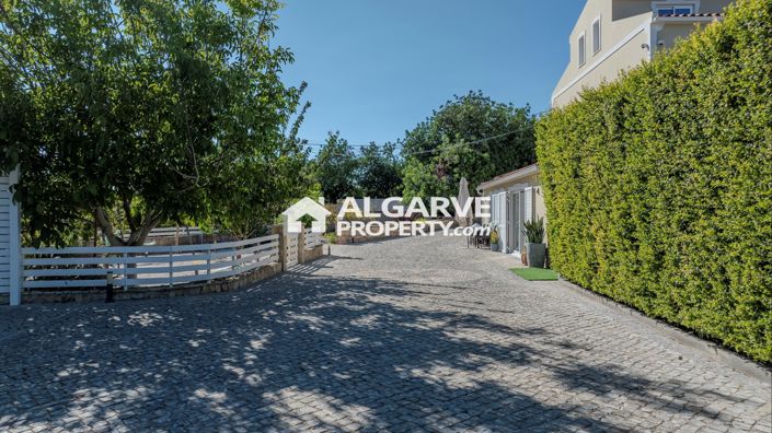 Image No.33-3 Bed Villa for sale