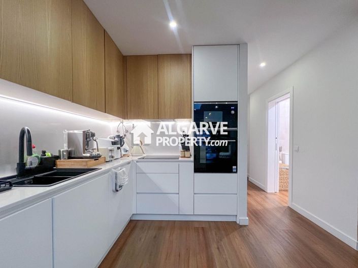 Image No.10-2 Bed Apartment for sale