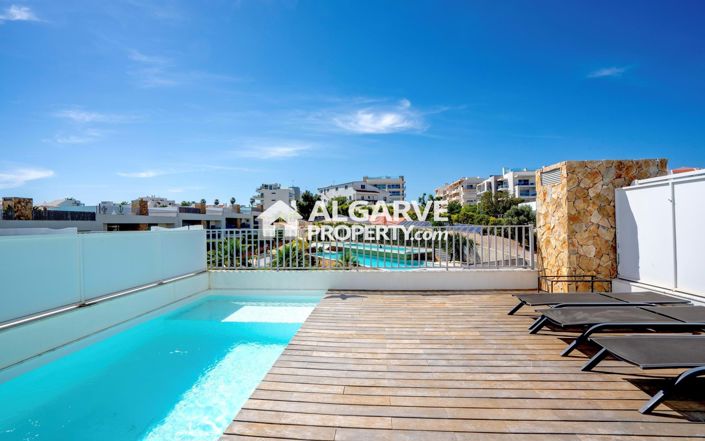 Image No.17-3 Bed Villa for sale