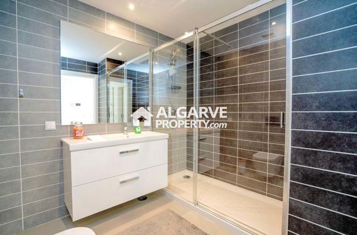 Image No.30-3 Bed Villa for sale