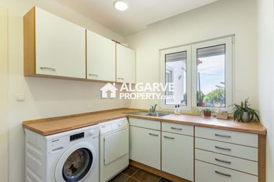 3-12250-78d1f4f8b6655591b02d22fabb36a692d73cc