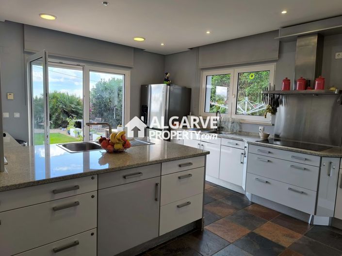 Image No.3-4 Bed Villa for sale