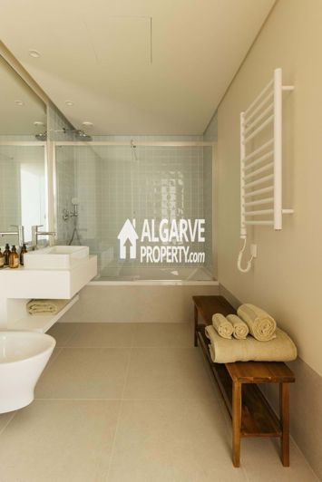 Image No.22-2 Bed Apartment for sale