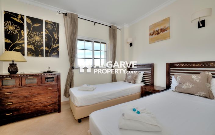 Image No.10-2 Bed Apartment for sale