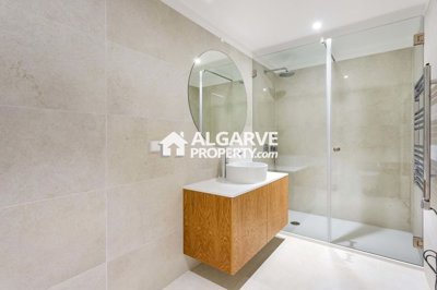 3-11930-78d1f4f8b6655591b02d22fabb36a692d73cc