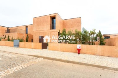 3-11930-78d1f4f8b6655591b02d22fabb36a692d73cc