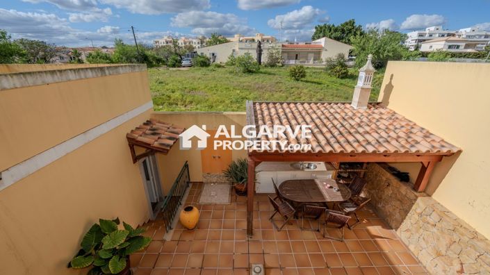 Image No.27-3 Bed Villa for sale