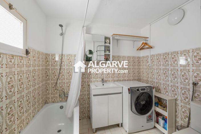 Image No.17-3 Bed Villa for sale