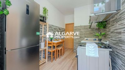 3-12148-78d1f4f8b6655591b02d22fabb36a692d73cc