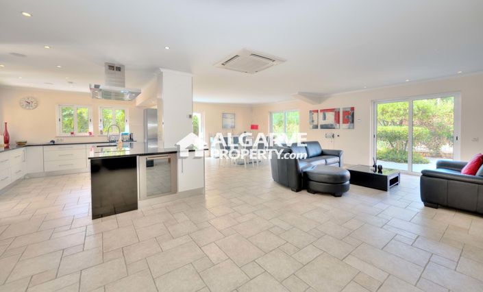 Image No.2-Villa de 5 chambres à vendre à Vilamoura
