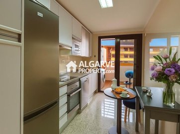 3-12016-78d1f4f8b6655591b02d22fabb36a692d73cc