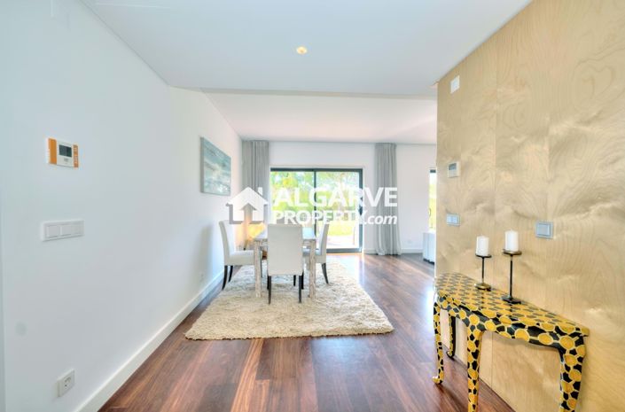 Image No.12-1 Bed Apartment for sale