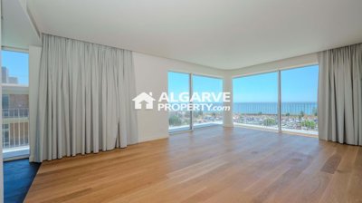 3-12195-78d1f4f8b6655591b02d22fabb36a692d73cc