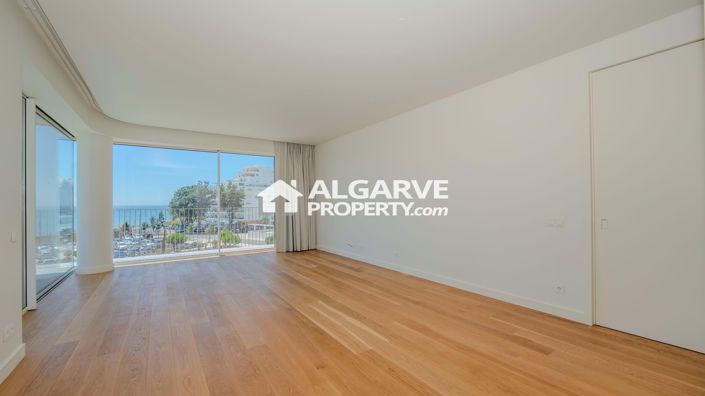 Image No.11-3 Bed Apartment for sale