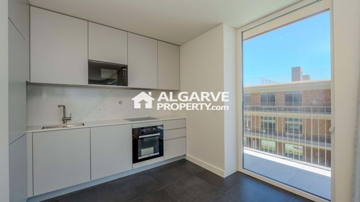 Image No.3-3 Bed Apartment for sale