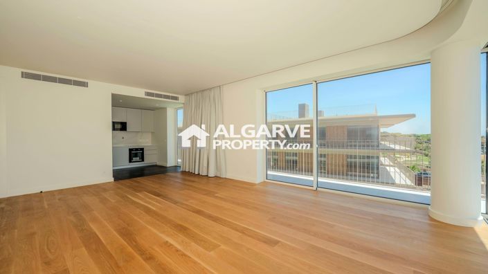 Image No.9-3 Bed Apartment for sale