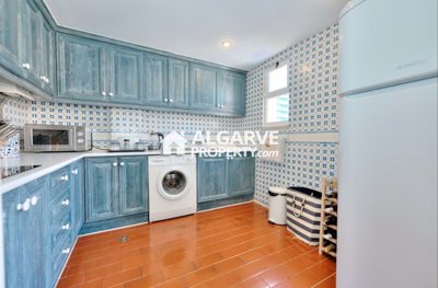 3-12244-78d1f4f8b6655591b02d22fabb36a692d73cc