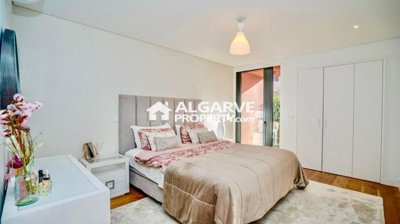 3-11183-78d1f4f8b6655591b02d22fabb36a692d73cc