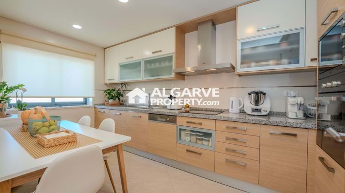 Image No.3-Appartement de 2 chambres à vendre à Quarteira