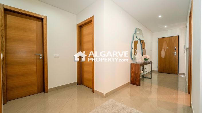 Image No.9-Appartement de 2 chambres à vendre à Quarteira