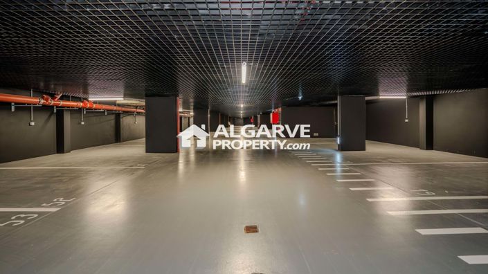 Image No.29-3 Bed Apartment for sale