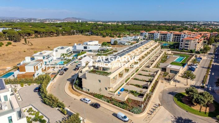 Image No.36-3 Bed Apartment for sale